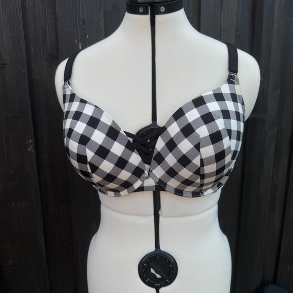 torrid Other - Torrid Curve Black and White Push-Up Bra with Underwire Support